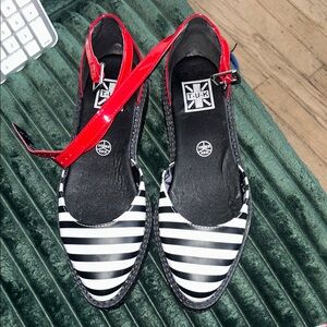 TUK black & white stripe sandal 10